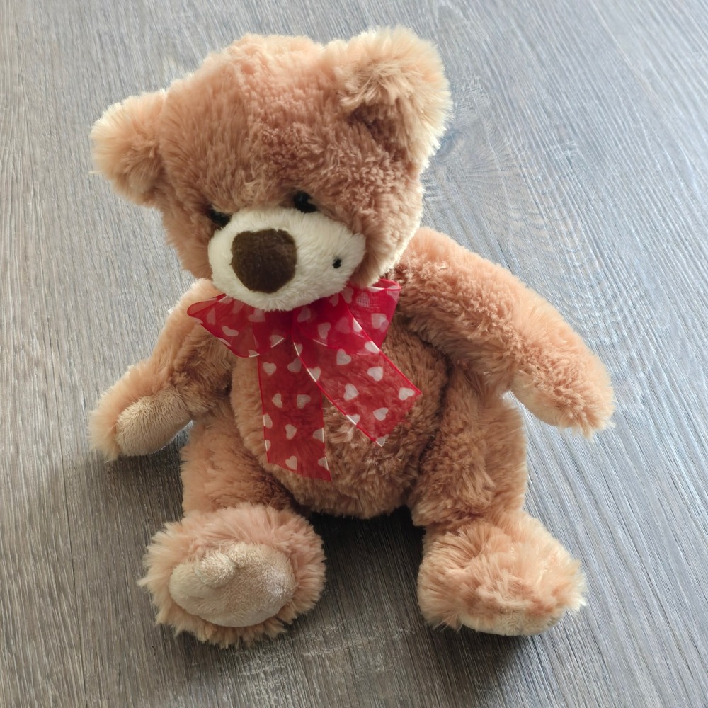 Russ Carmelot Plush Teddy Bear Tan 10" Berrie Red Ribbon White Hearts Vintage